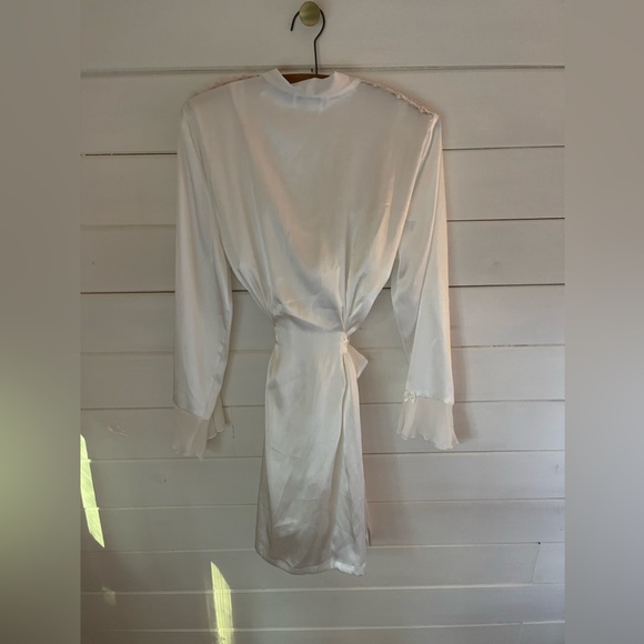 Linea Donatella Filagree Set Embellished Bridal Satin Chemise Nightgown & Robe - Picture 9 of 14